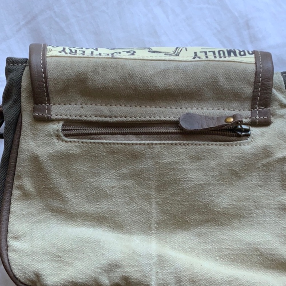 Purse - Picture 8 of 12